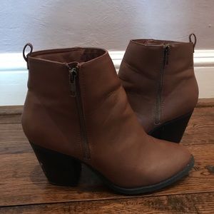 😻 Bundle 5 for $30 😻 Brown Booties